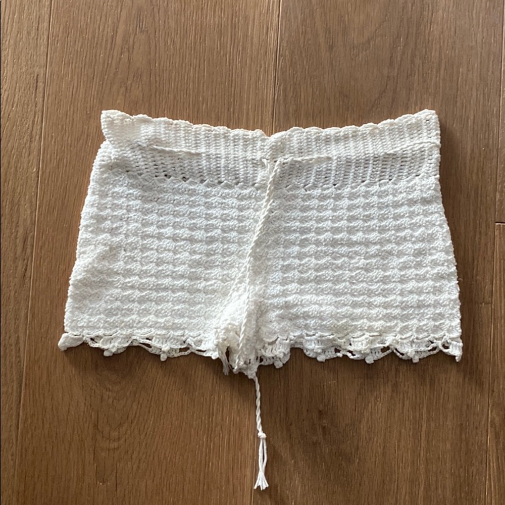 White knit shorts